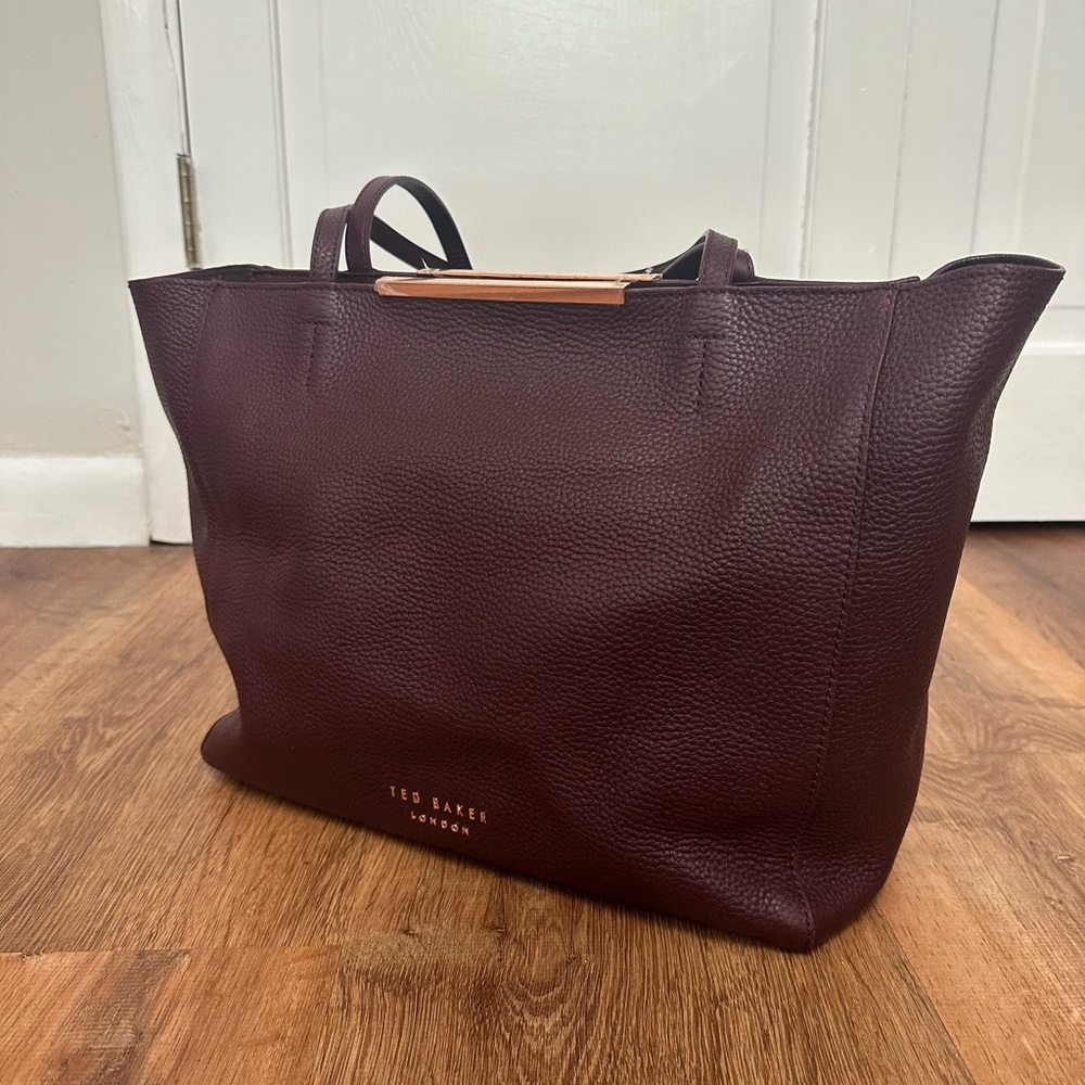 👜 Ted Baker Maroon Leather Tote w/ Pouch & Mirror ♥️